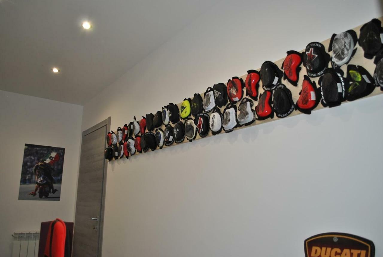 مبيت وإفطار Millesimo Italian Piston House Sport Moto Rent المظهر الخارجي الصورة