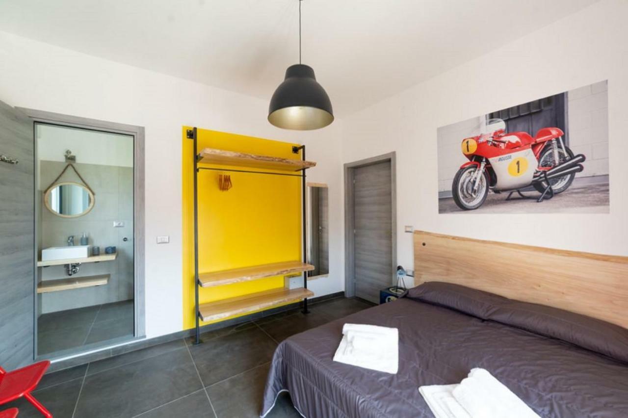 مبيت وإفطار Millesimo Italian Piston House Sport Moto Rent المظهر الخارجي الصورة