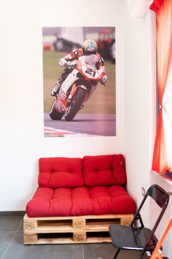 مبيت وإفطار Millesimo Italian Piston House Sport Moto Rent المظهر الخارجي الصورة